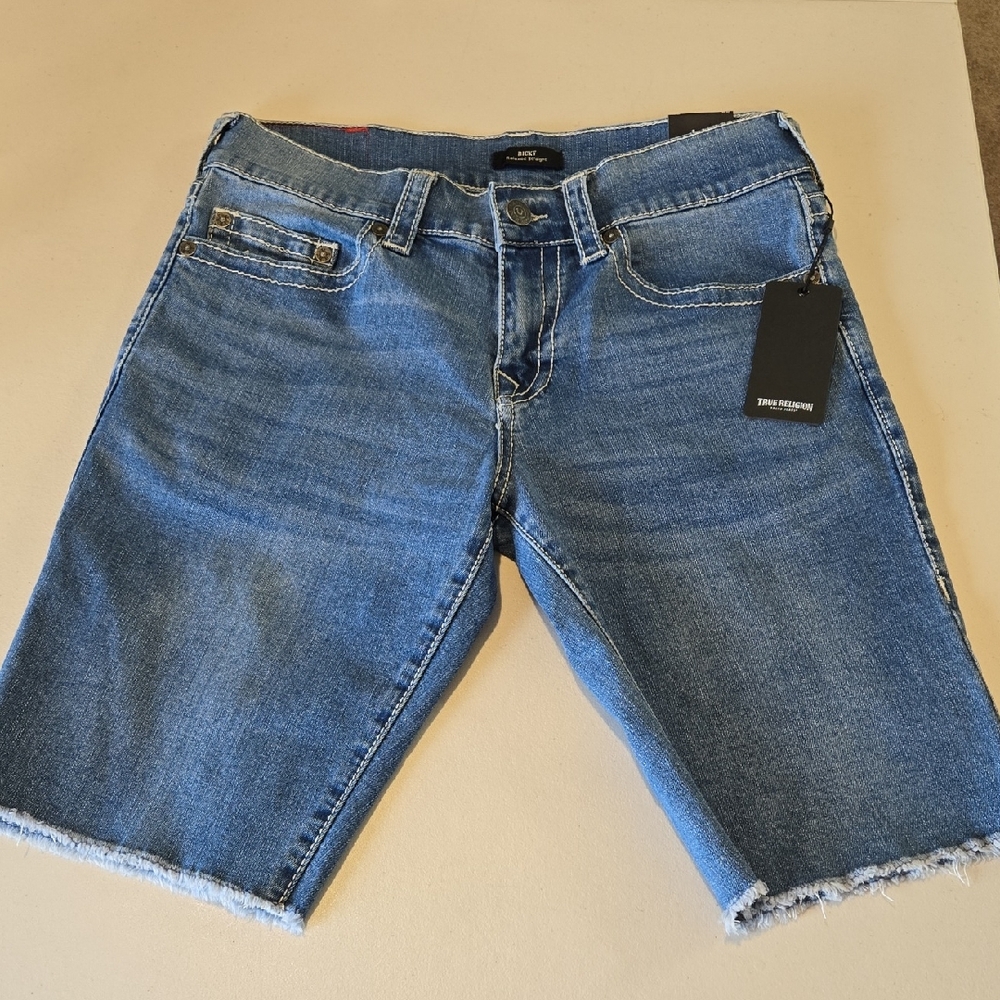 True Religion Mens Shorts Size W32. NWT